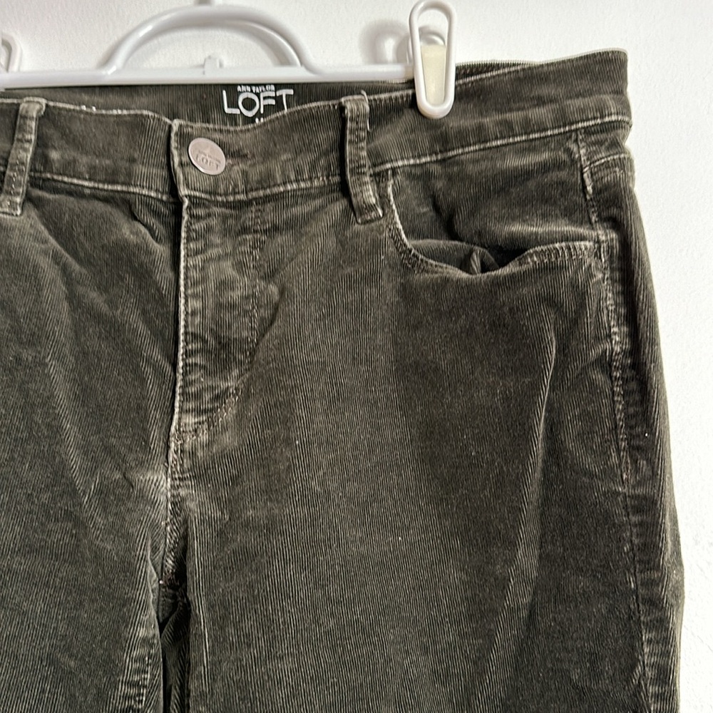 Ann Taylor Loft. Skinny stretchy corduroy. - Picture 2 of 5